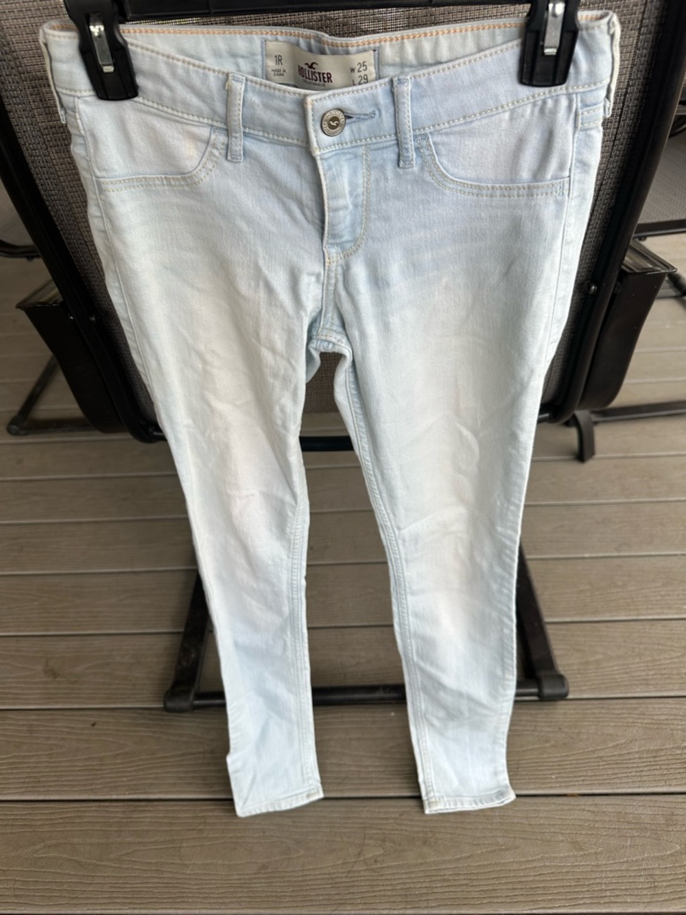 Hollister Women’s Pale Blue Skinny Jeans